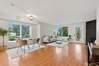 925 S 310th Place, Federal Way, WA 98003 - Photo 2