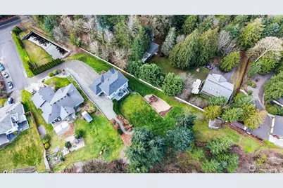 403 207th Avenue E, Auburn, WA 98391 - Photo 34