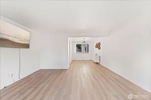 12324 SE 223rd Dr, Kent, WA 98031 - Photo 4