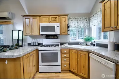1546 Reservation Road SE #129, Olympia, WA 98513 - Photo 10