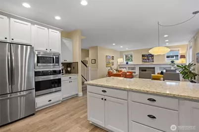 9150 Burlingame Court NE, Bainbridge Island, WA 98110 - Photo 14