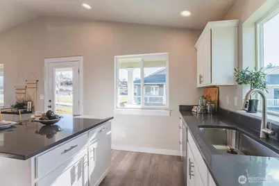 123 E 9th Avenue #57, Moses Lake, WA 98837 - Photo 18