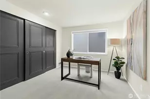 8720 Phinney Ave N, Seattle, WA 98103 - Photo 16