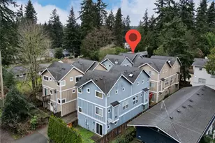 3012 NE 137th St, Seattle, WA 98125 - Photo 2