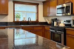 3012 NE 137th St, Seattle, WA 98125 - Photo 10