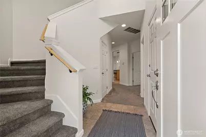 319 Shadow Place SE, Renton, WA 98059 - Photo 4