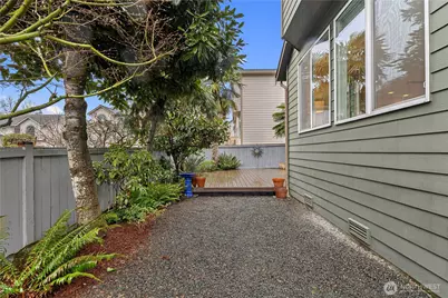 319 Shadow Place SE, Renton, WA 98059 - Photo 36