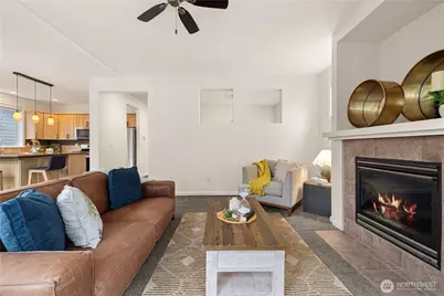 319 Shadow Place SE, Renton, WA 98059 - Photo 10