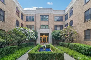 519 W Roy St, Seattle, WA 98119 - Photo 2