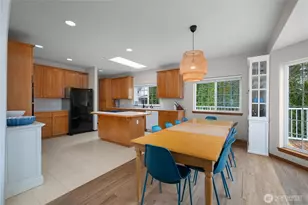 651 E Ballantrae Dr, Shelton, WA 98584 - Photo 8