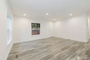 180 E Bridger Ln, Shelton, WA 98584 - Photo 4