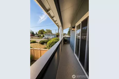 10434 1st Avenue S, Seattle, WA 98168 - Photo 8