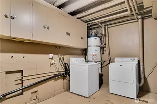 921 Sunset Way, Bellevue, WA 98004 - Photo 16