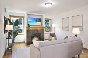 8515 Stone Ave N, Seattle, WA 98103 - Photo 4