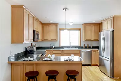 8515 Stone Avenue N #A, Seattle, WA 98103 - Photo 10