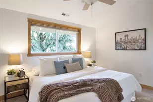 8515 Stone Ave N, Seattle, WA 98103 - Photo 14