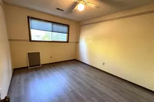 2318 NE Brookview Dr, Vancouver, WA 98686 - Photo 32