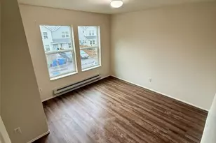 3321 S Mead St, Seattle, WA 98118 - Photo 8