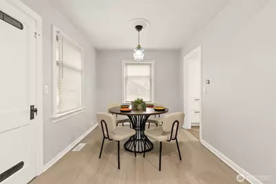 2010 13th Avenue NW, Puyallup, WA 98371 - Photo 6