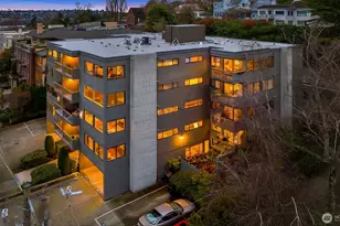 654 W Olympic Pl, Seattle, WA 98119 - Photo 32