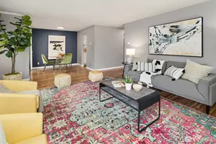 654 W Olympic Pl, Seattle, WA 98119 - Photo 10