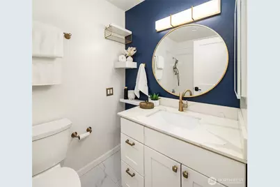 654 W Olympic Place #203, Seattle, WA 98119 - Photo 26