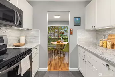 654 W Olympic Place #203, Seattle, WA 98119 - Photo 14