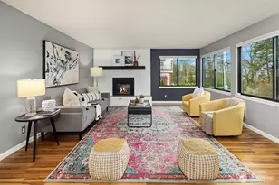 654 W Olympic Pl, Seattle, WA 98119 - Photo 4