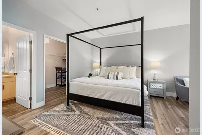 566 241st Lane SE, Sammamish, WA 98074 - Photo 14