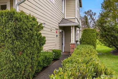 566 241st Lane SE, Sammamish, WA 98074 - Photo 20