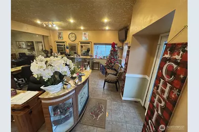 9222 Silverdale Way NW, Silverdale, WA 98383 - Photo 36