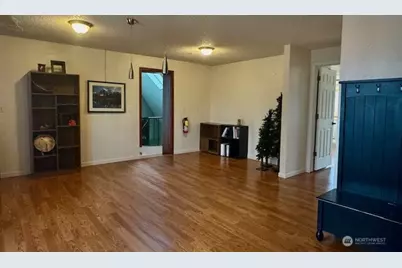 9222 Silverdale Way NW, Silverdale, WA 98383 - Photo 4