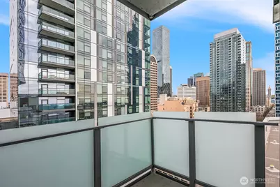 121 Stewart Street #1304, Seattle, WA 98101 - Photo 8