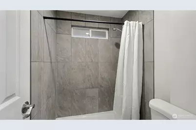 2200 NE 12th, Renton, WA 98056 - Photo 20