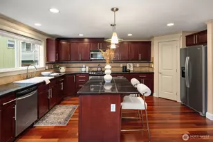 3411 21st Ave W, Seattle, WA 98199 - Photo 6