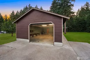 24702 64th Ave E, Graham, WA 98338 - Photo 32