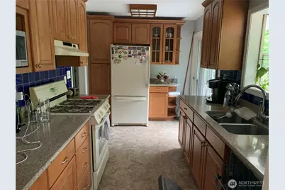 22855 16th Avenue S, Des Moines, WA 98198 - Photo 10