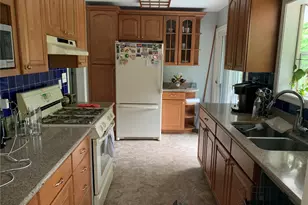 22855 16th Ave S, Des Moines, WA 98198 - Photo 10