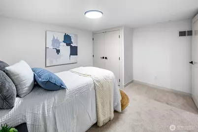 3037 21st Avenue W, Seattle, WA 98199 - Photo 32