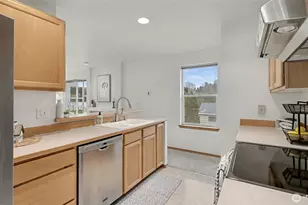 2838 SW Nevada St, Seattle, WA 98126 - Photo 6