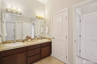 926 N 96th Street, Seattle, WA 98103 - Photo 22