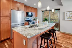10650 NE 9th Pl, Bellevue, WA 98004 - Photo 6