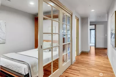 10650 NE 9th Place #422, Bellevue, WA 98004 - Photo 22