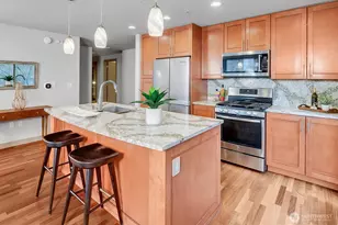 10650 NE 9th Pl, Bellevue, WA 98004 - Photo 6