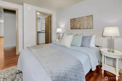 10650 NE 9th Place #422, Bellevue, WA 98004 - Photo 16