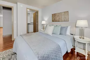 10650 NE 9th Pl, Bellevue, WA 98004 - Photo 16