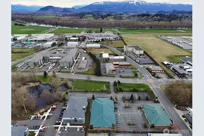 1760 S Burlington Boulevard, Burlington, WA 98233 - Photo 16