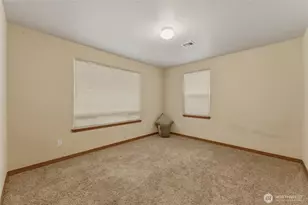 15 SW 13th St, College Place, WA 99324 - Photo 8