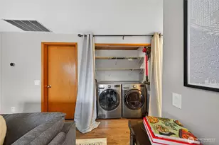 17427 Spruce Way, Lynnwood, WA 98037 - Photo 10