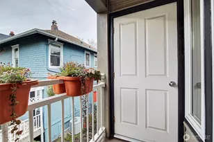 215 20th Ave E, Seattle, WA 98112 - Photo 22